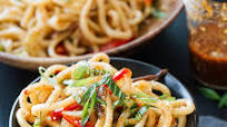 Chilled Garlic Sesame Udon Noodles with Bok Choy, Shiitake Mushrooms and Red Bell Pepper Chilled Garlic Sesame Udon Noodles with Bok Choy, Shiitake Mushrooms and Red Bell Pepper