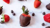 Rosé Chocolate Covered Strawberries Rosé Chocolate Covered Strawberries