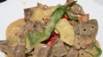 How to Cook Pininyahang Baka (Beef with Pineapples) How to Cook Pininyahang Baka (Beef with Pineapples)