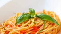 Scarpetta's Spaghetti Recipe: Fresh Tomato Sauce and Garlic Basil Oil Scarpetta's Spaghetti Recipe: Fresh Tomato Sauce and Garlic Basil Oil