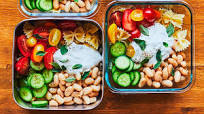 Salade de pâtes crémeuse au tzatziki par Geneviève O’Gleman, nutritionniste Salade de pâtes crémeuse au tzatziki par Geneviève O’Gleman, nutritionniste