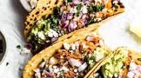Healthy Chicken Tinga Tacos Healthy Chicken Tinga Tacos