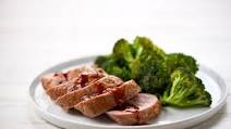 Smoky-Sriracha Pork Tenderloin with roasted broccoli Smoky-Sriracha Pork Tenderloin with roasted broccoli