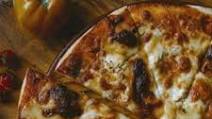 Keto 5 Minute Skillet Pizza Keto 5 Minute Skillet Pizza