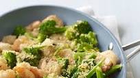 Garlicky shrimp with broccoli and toasted breadcrumbs Garlicky shrimp with broccoli and toasted breadcrumbs