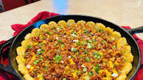 Sausage & Bacon Tater Tot Breakfast Pizza Sausage & Bacon Tater Tot Breakfast Pizza