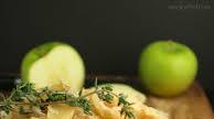 Slow Cooker Pork Chops with Sauerkraut, Apples, and Potatoes Slow Cooker Pork Chops with Sauerkraut, Apples, and Potatoes