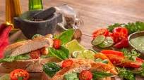Tostadas con pollo y albahaca Tostadas con pollo y albahaca