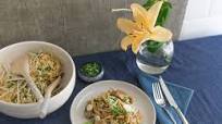 Fried noodles with pork Fried noodles with pork