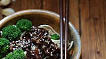 Teriyaki Beef and Broccoli Noodle Bowl Teriyaki Beef and Broccoli Noodle Bowl