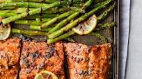 Rosemary Roasted Salmon with Asparagus & Potatoes Rosemary Roasted Salmon with Asparagus & Potatoes