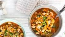 Make minestrone soup in your multi cooker (vegan) Make minestrone soup in your multi cooker (vegan)