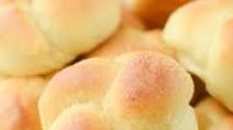 Cheesy Garlic Knots Cheesy Garlic Knots