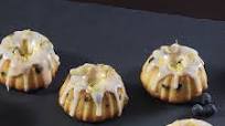 Lemon Blueberry Mini Fluted Cakes Lemon Blueberry Mini Fluted Cakes