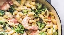 Shrimp and Broccoli Alfredo Shrimp and Broccoli Alfredo