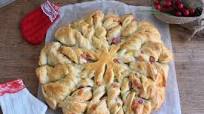 Focaccia Salata della Befana Antipasto con Ricetta facile tradizionale Focaccia Salata della Befana Antipasto con Ricetta facile tradizionale