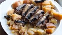 Crock Pot Flat Iron Steak with Portobello Mushrooms and Potatoes Crock Pot Flat Iron Steak with Portobello Mushrooms and Potatoes