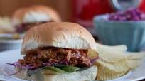 Slow Cooker Pulled Pork Sandwiches Slow Cooker Pulled Pork Sandwiches