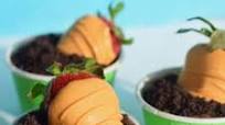 Orange Chocolate Covered Strawberries Disguised as Carrots Orange Chocolate Covered Strawberries Disguised as Carrots