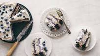 Berries & Mascarpone Cream Cake Berries & Mascarpone Cream Cake