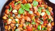 25+ Last Minute Dinner Ideas: Italian Chicken Zucchini Skillet 25+ Last Minute Dinner Ideas: Italian Chicken Zucchini Skillet