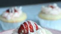 Strawberry Jam Filled Cupcakes Strawberry Jam Filled Cupcakes