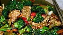 Broccoli and Pork Tenderloin Stir-Fry Broccoli and Pork Tenderloin Stir-Fry