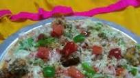 Paneer tikka masala pizza Paneer tikka masala pizza