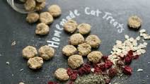 Homemade Chicken and Cranberry Cat Treats Homemade Chicken and Cranberry Cat Treats
