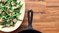 Pork Chops with Potatoes, Green Beans & Quick Brown Sauce Pork Chops with Potatoes, Green Beans & Quick Brown Sauce