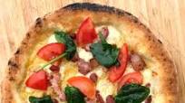 Bacon, Spinach & Tomato Pizza Bacon, Spinach & Tomato Pizza