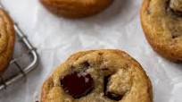 Chocolate chunk cookie cups- CRUMBL minis Chocolate chunk cookie cups- CRUMBL minis