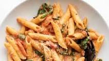 Creamy Tomato and Spinach Pasta Creamy Tomato and Spinach Pasta