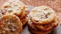 Milk Chocolate Chip Maple Syrup Glazed Bacon Cookies Milk Chocolate Chip Maple Syrup Glazed Bacon Cookies