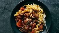 Hearty Beef Stew With Red Onions and Ale Hearty Beef Stew With Red Onions and Ale