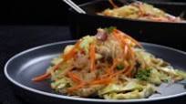 Keto Bacon Pancit! (Filippinsk Nudelrett med Bacon) Keto Bacon Pancit! (Filippinsk Nudelrett med Bacon)