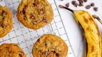 1-Bowl Banana Chocolate Chip Cookies (no mixer required) 1-Bowl Banana Chocolate Chip Cookies (no mixer required)