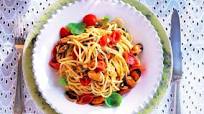 Spaghettoni, Mussels and Cherry Tomatoes Spaghettoni, Mussels and Cherry Tomatoes