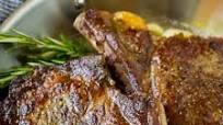 Rib Eye Steak with Garlic Butter Rib Eye Steak with Garlic Butter