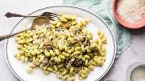 Pesto Cavatappi (Noodles and Company Copycat) Pesto Cavatappi (Noodles and Company Copycat)