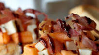 Cantaloupe Bruschetta with Balsamic of Modena Glaze Cantaloupe Bruschetta with Balsamic of Modena Glaze