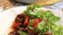 How To Make Mexican Braised Beef in a Slow Cooker How To Make Mexican Braised Beef in a Slow Cooker