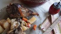 Turkey Legs in Clay Pot Turkey Legs in Clay Pot
