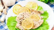 Easy Slow Cooker Lemony Garlic Chicken Breast Easy Slow Cooker Lemony Garlic Chicken Breast