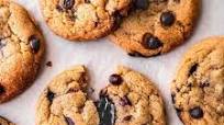 Fudge Stuffed Chocolate Chip Cookies (vegan) Fudge Stuffed Chocolate Chip Cookies (vegan)