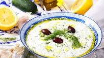 Tzatziki – najpopularniejszy grecki sos Tzatziki – najpopularniejszy grecki sos