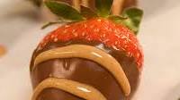 SKIPPY® Peanut Butter 'n Chocolate Dipped Strawberries SKIPPY® Peanut Butter 'n Chocolate Dipped Strawberries