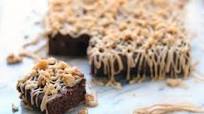 Keto Caramel Nut Chocolate Brownies – Low Carb Keto Caramel Nut Chocolate Brownies – Low Carb