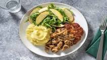 Pork Salisbury Steak and Mash with Mushroom Gravy and Green Salad Pork Salisbury Steak and Mash with Mushroom Gravy and Green Salad