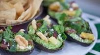 Do-it-yourself guacamole bar for a party Do-it-yourself guacamole bar for a party